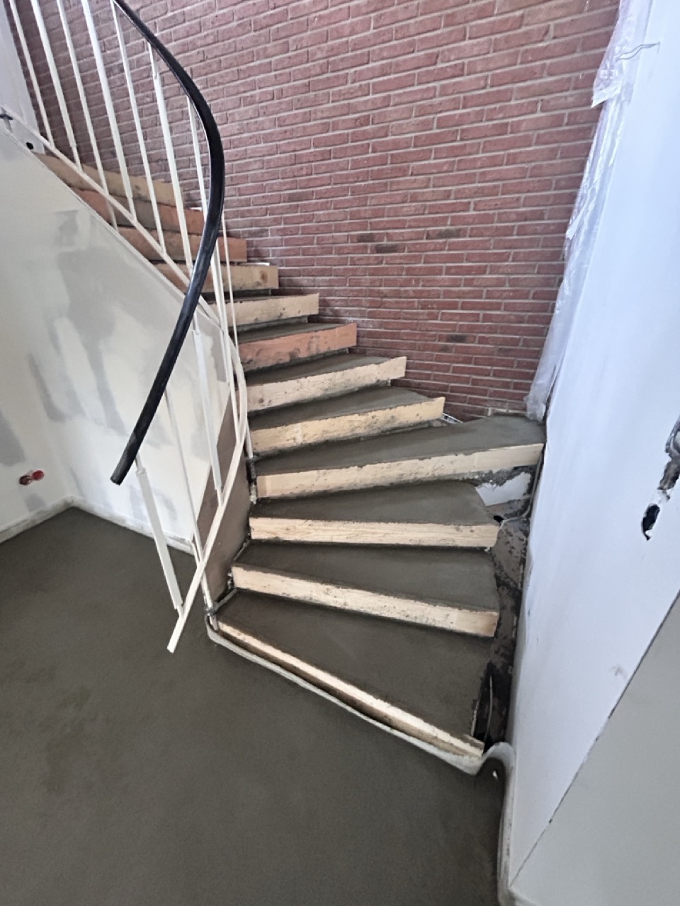 Wohnbau Kraus EFH Sanierung Wohnhaus und Außenanlage Nachher 16