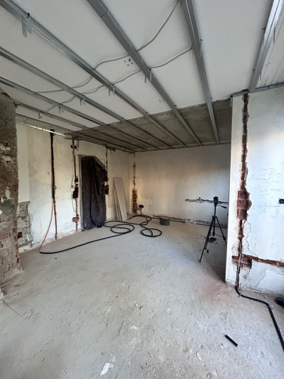 Wohnbau Kraus EFH Sanierung Wohnhaus und Außenanlage Nachher 9